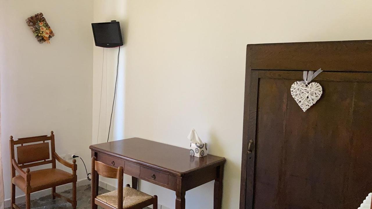B&B Casa Losea Castello delle Forme Luaran gambar